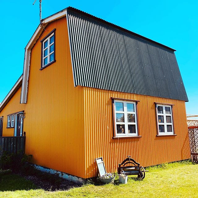  Island - Gelbes Haus 