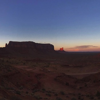  Monument Valley 